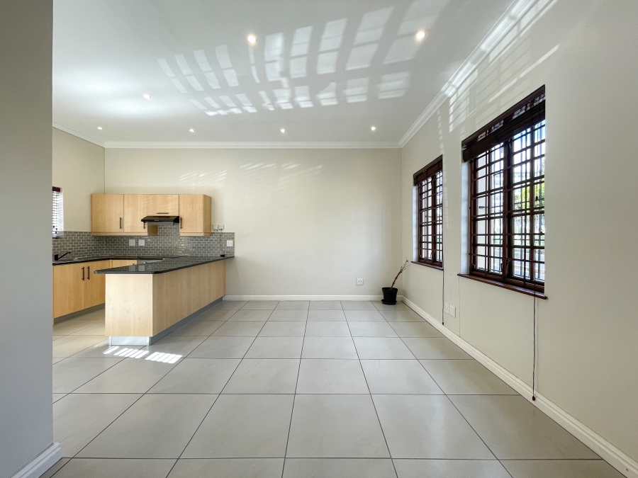 To Let 2 Bedroom Property for Rent in Wynberg Upper Western Cape